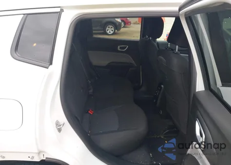 2023 Jeep Compass Sport 4X4 z USA, uszkodzony, nr VIN 3C4NJDAN3PT517147